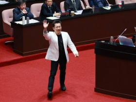 吳春城推壯世代法案辭職止血，2億預算仍被凍結該怎辦？一文盤點影響哪些補助：國發會最大苦主